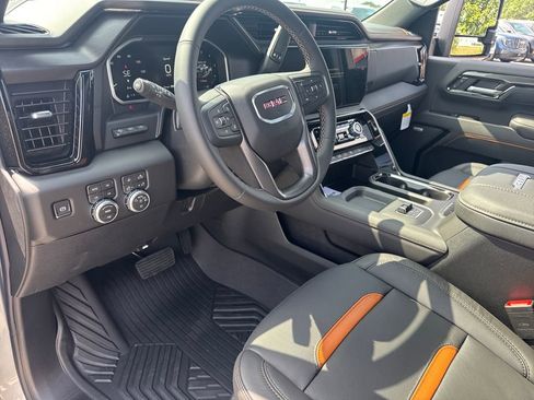 New 2026 GMC Sierra 2500 AT4 w/ AT4 Premium Plus Package AWD/4WD image 16