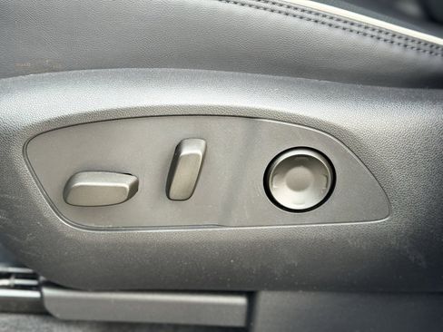 Used 2024 GMC Acadia Denali image 21