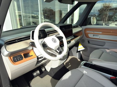 New 2025 Volkswagen ID. Buzz Pro S Plus image 9