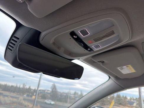 New 2026 Volvo XC40 B5 Plus w/ Protection Package Premier image 20