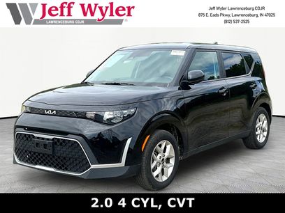 Used 2023 Kia Soul LX w/ LX Technology Package