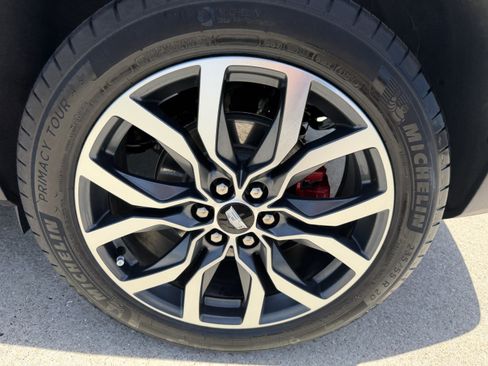 Used 2023 Cadillac XT5 Sportv AWD/4WD image 35