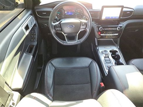 Used 2023 Ford Explorer ST-Line w/ Class IV Trailer Tow Package image 13