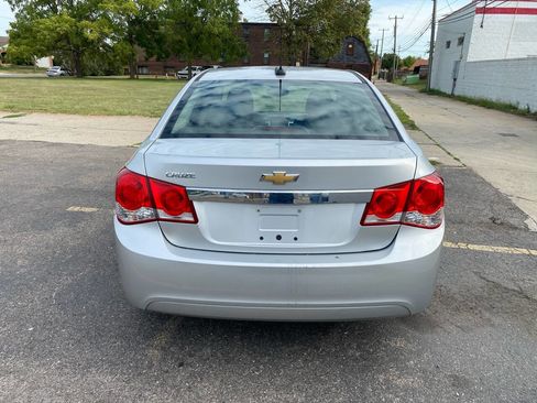 Used 2016 Chevrolet Cruze LS image 8