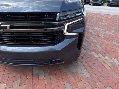 Used 2021 Chevrolet Suburban RST w/ Luxury Package RWD image 23
