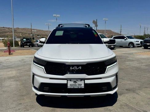 Used 2022 Kia Sorento SX Prestige w/ Panoramic Sunroof Package AWD/4WD image 2