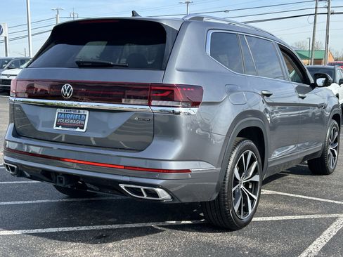 Certified 2025 Volkswagen Atlas SEL Premium R-Line image 7
