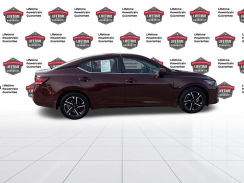 Certified 2024 Nissan Sentra SV image 7