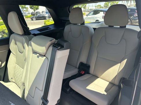 New 2026 Volvo XC90 B5 Plus AWD/4WD image 18