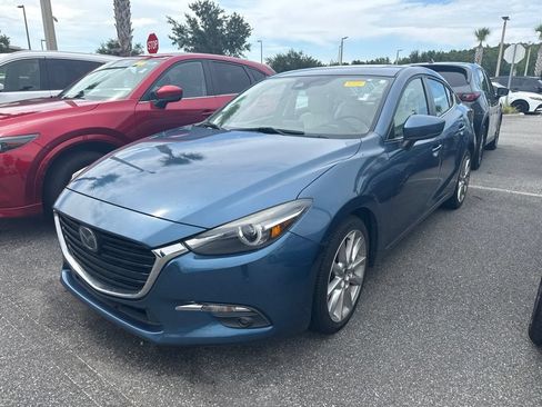 Used 2017 MAZDA MAZDA3 Grand Touring w/ Premium Equipment Package FWD image 2