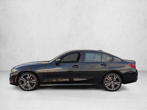 Used 2023 BMW 330i Sedan w/ Driving Assistance Package RWD image 9