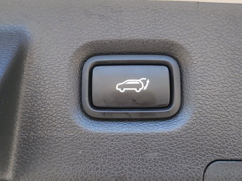 Used 2022 Hyundai Santa Fe Limited AWD/4WD image 12