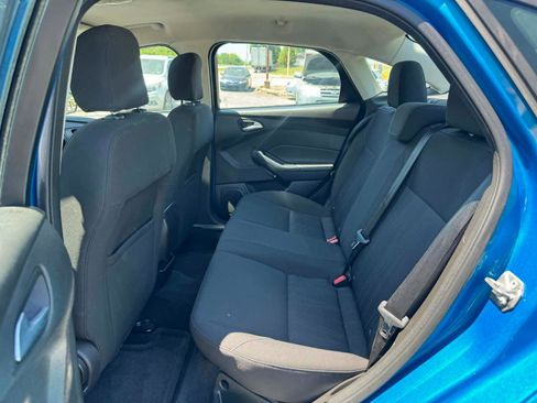 Used 2016 Ford Focus SE FWD image 12