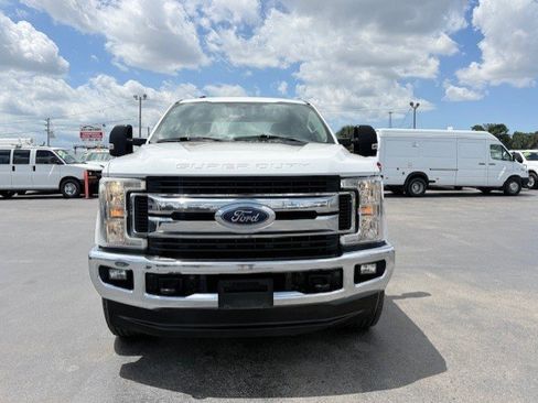 Used 2019 Ford F250 XLT w/ XLT Value Package AWD/4WD image 3