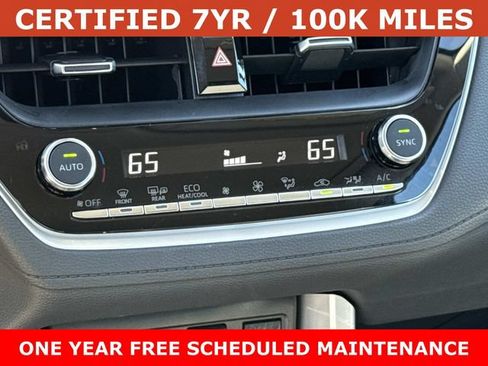 Used 2025 Toyota Corolla Cross XLE AWD/4WD image 21