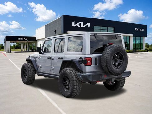 Used 2019 Jeep Wrangler Unlimited Rubicon AWD/4WD image 7