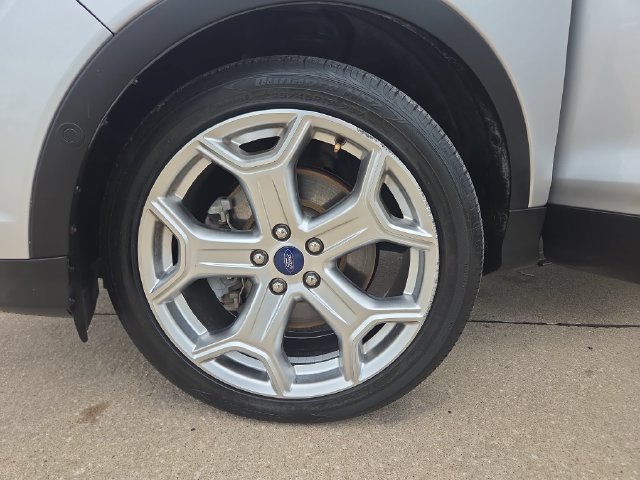 Used 2018 Ford Escape Titanium AWD/4WD image 25