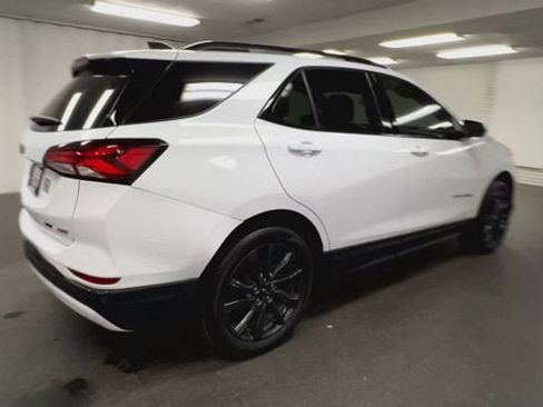 Certified 2023 Chevrolet Equinox RS w/ RS Leather Package AWD/4WD image 8