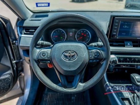Used 2021 Toyota RAV4 XLE AWD/4WD image 12
