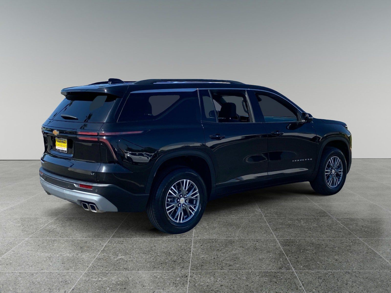 Used 2024 Chevrolet Traverse LT FWD image 5