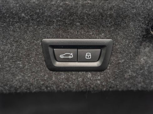 Used 2024 BMW M4 xDrive Competition image 9