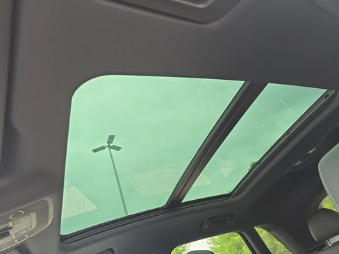 New 2025 Audi Q3 2.0T Premium image 27