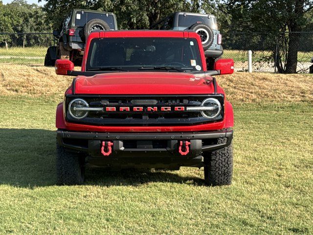 Used 2022 Ford Bronco Outer Banks AWD/4WD image 2