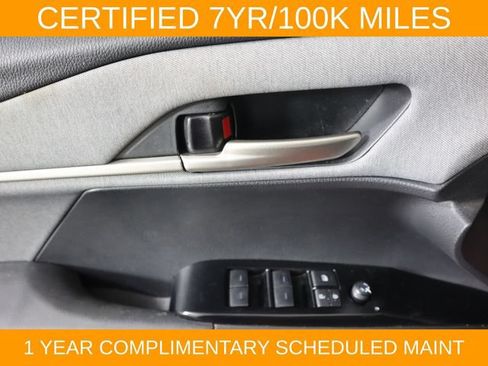 Used 2025 Toyota Camry LE FWD image 18