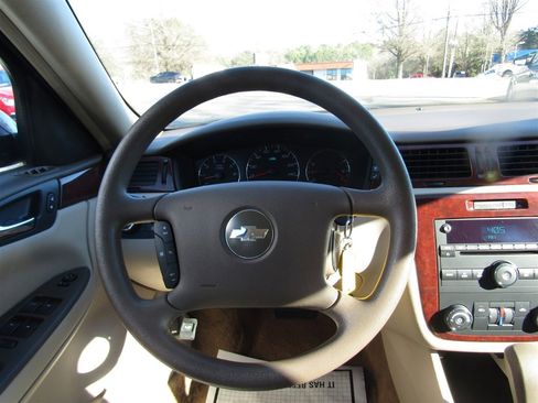 Used 2007 Chevrolet Impala LT image 22