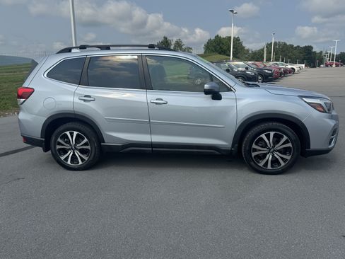 Used 2020 Subaru Forester Limited AWD/4WD image 2
