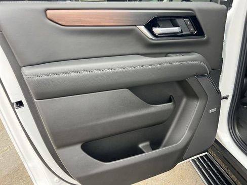 New 2026 GMC Yukon XL Denali w/ Sun & Power Step Package image 26