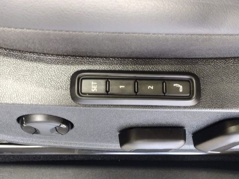 Used 2022 Volkswagen ID.4 Pro S image 23