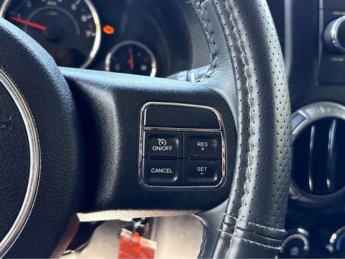 Used 2014 Jeep Wrangler Unlimited Sport w/ Quick Order Package 24S AWD/4WD image 9