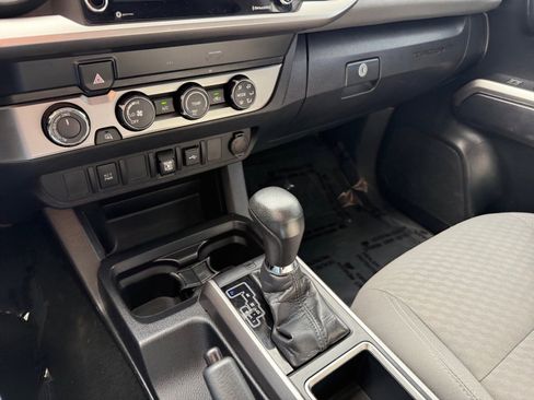 Used 2020 Toyota Tacoma SR5 image 13