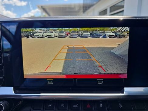 Certified 2023 Chevrolet Silverado 1500 LT AWD/4WD image 20