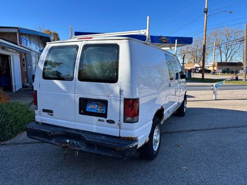 Used 2011 Ford E-250 and Econoline 250 w/ Commercial Cargo Van Pkg image 3