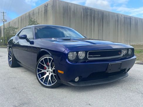 Used 2013 Dodge Challenger R/T w/ Sound Group II image 2