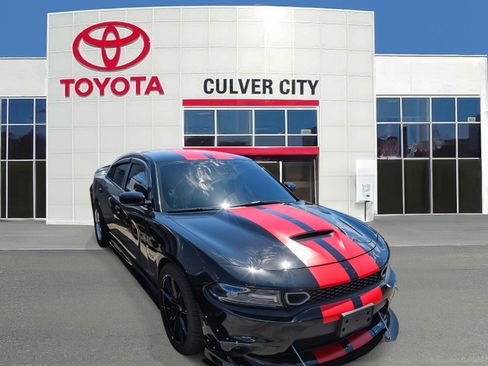 Used 2019 Dodge Charger R/T RWD image 1