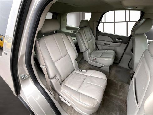 Used 2009 Chevrolet Tahoe LT image 25