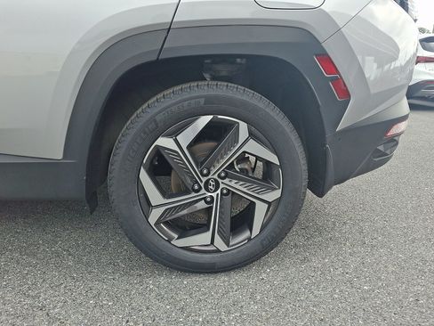 Certified 2023 Hyundai Tucson Limited AWD/4WD image 9