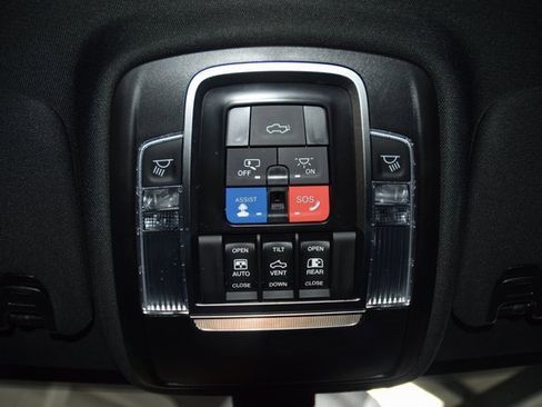 Used 2024 RAM 2500 Laramie w/ Night Edition image 47