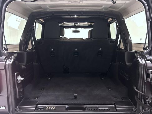Used 2020 Jeep Wrangler Unlimited Sport S AWD/4WD image 21