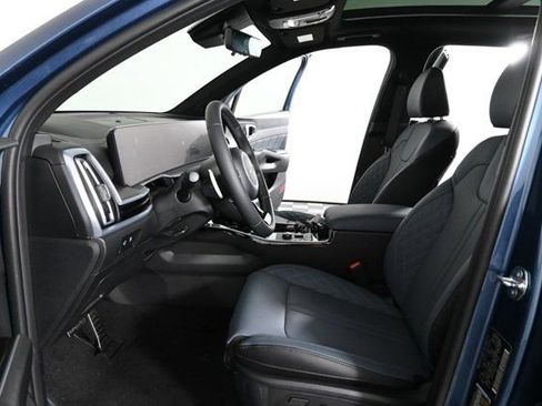 Certified 2025 Kia Sorento SX Prestige image 21