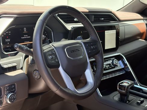 Used 2026 GMC Sierra 1500 Denali AWD/4WD image 14