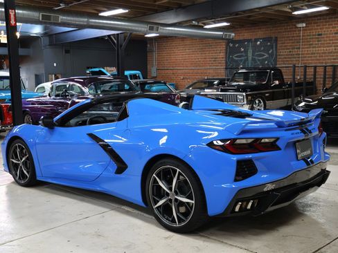 Used 2021 Chevrolet Corvette 2dr Stingray Conv w/ Z51 Performance Package image 27