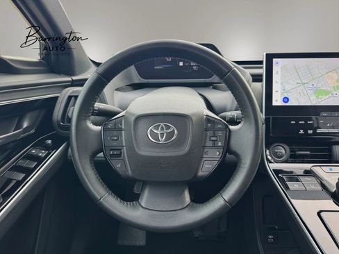 Used 2024 Toyota bZ4X FWD image 9