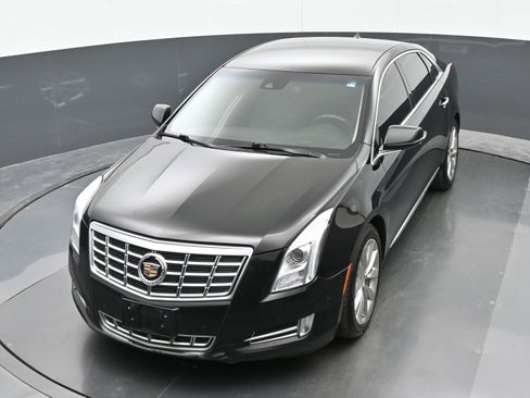 Used 2014 Cadillac XTS Luxury w/ Driver Awareness Package FWD image 34