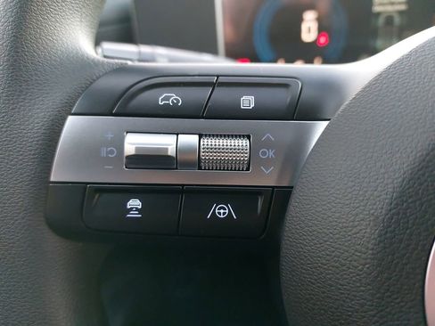 Used 2025 Hyundai Tucson SEL image 18