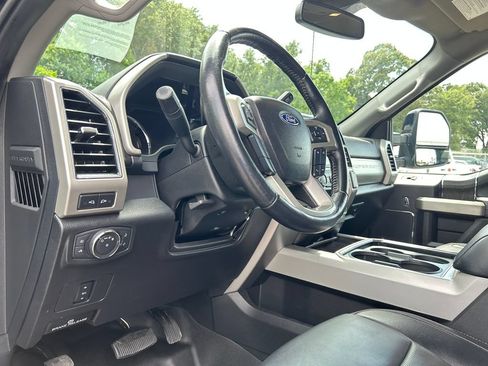 Used 2021 Ford F250 Lariat w/ Lariat Value Package AWD/4WD image 10