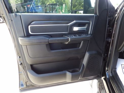 Used 2026 RAM 2500 Big Horn AWD/4WD image 14